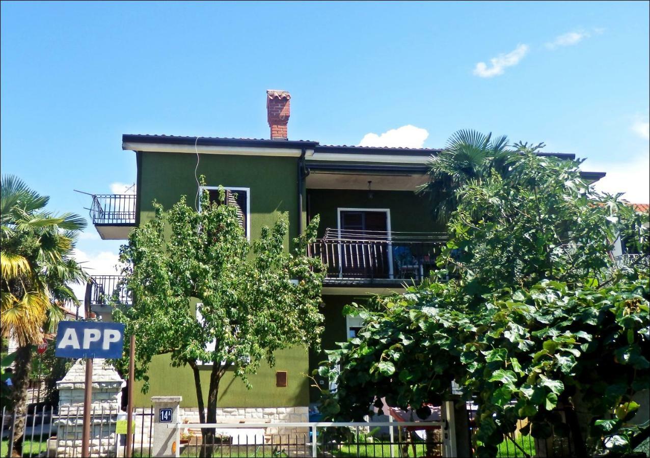 App Veselica Apartment Умаг Екстериор снимка