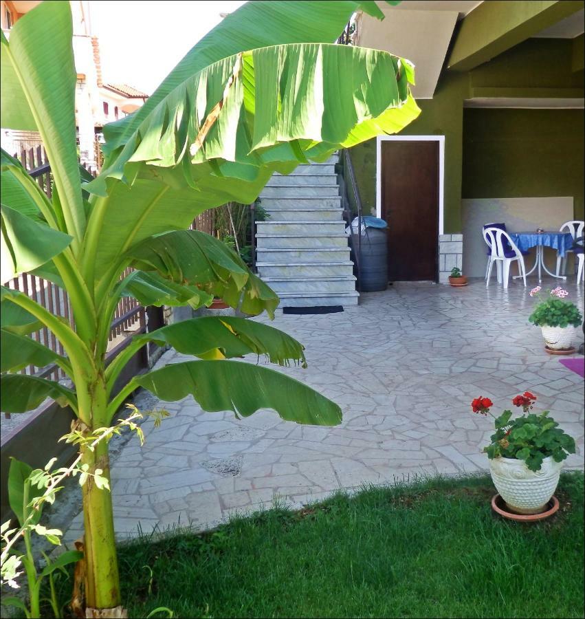 App Veselica Apartment Умаг Екстериор снимка